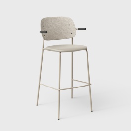 De-Vorm-Hale-Bar-Stool-Armrests-upholstery-PS01-beige