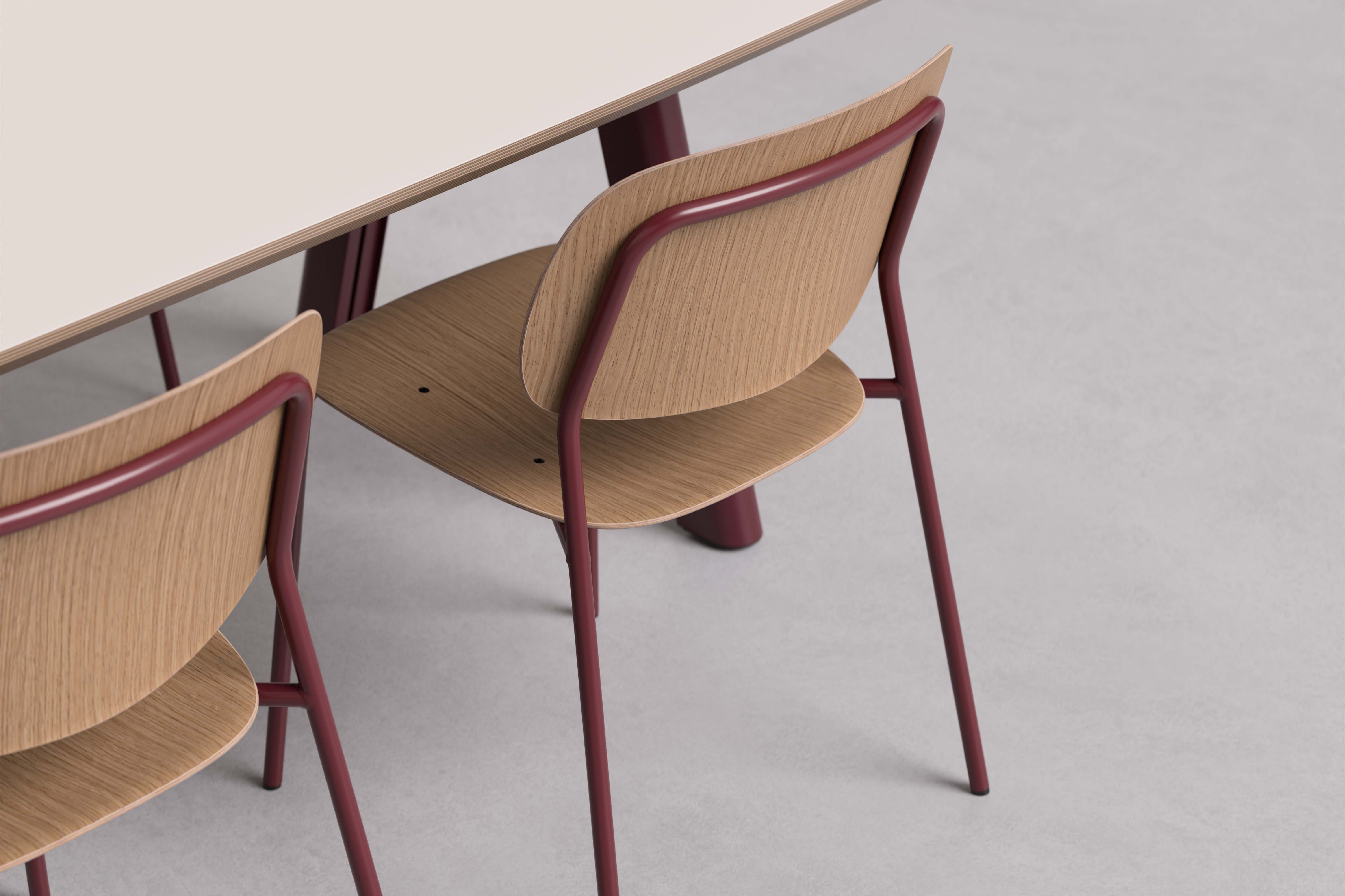 Set-Hale-stack-Meeting-crop